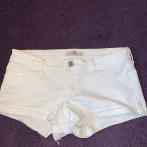 White Hollister low rise shorts